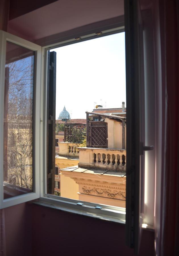 Отель Sophie'S Choice 2 A San Pietro Рим Экстерьер фото