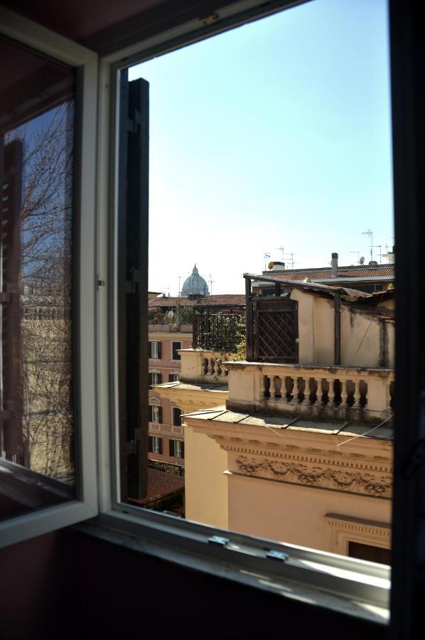 Отель Sophie'S Choice 2 A San Pietro Рим Экстерьер фото