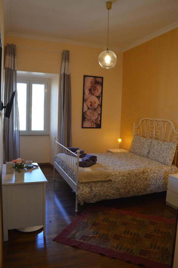 Отель Sophie'S Choice 2 A San Pietro Рим Экстерьер фото
